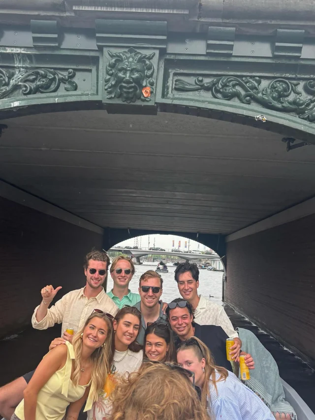 ALLEMAAL OPGELET,✨✨✨  Er komt een bizarre salesgame aan voor recruitment, IN DE GROEPSAPP KOMT MEER INFO…….. maar kan verklappen dat het mega ziek wordt 🤫🤫🚀🚀🚀🚀🚀 VIA VIA JACHT… LETS GOO 🙌🏻